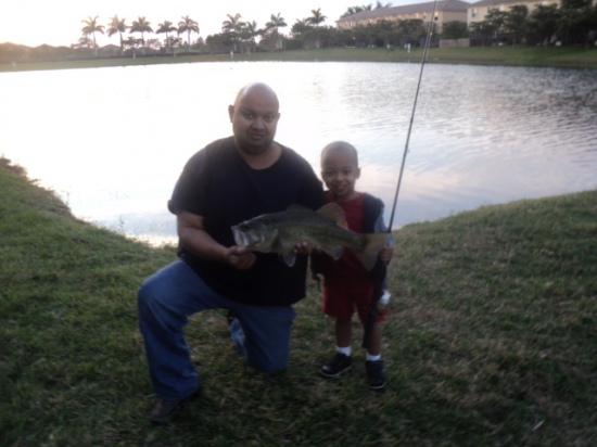 This is my son Diego first 6 1/2 Lb Large mouth Bass. At 3 years old he can cast, and real in his on fish with this one I heped him by holding the middle of the rod but he did all the realing in. Cought on a black platic worm.
