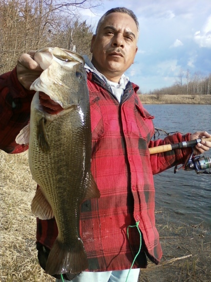 Caught by Greg Norris in southern ohio. 7 pound 6 ozs on jig.