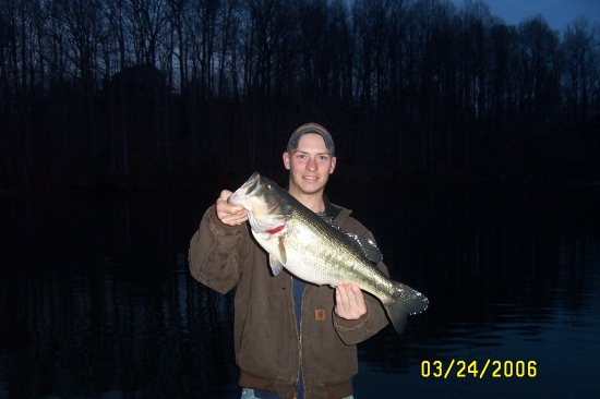 IT WAS LATE EVENING ON MARCH 24TH IN MD I WAS THROWING A POWER BUNGE WORM I CAUGHT SEVERAL 4-5 POUNDERS OUT OF THIS POND ALL WEEK THEN SHE TOOK IT AN RAN SHE WAS BOUT 8 lbs  OR SO NOT BAD FOR A MD BASS