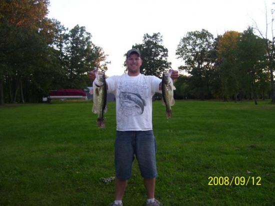 Two big bass cought at local lake in Ohio. The bass on the left was 7lbs and the right one was a 4lb bass.