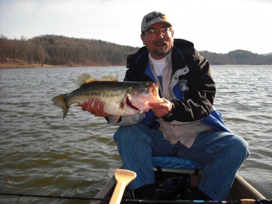 5 lb bass caught Feb 21,2009 about 4 PM on the Dahlonega, Ga. reservoir. Caught on outer edge of grass bank in 9 foot of cold, clear water using a 