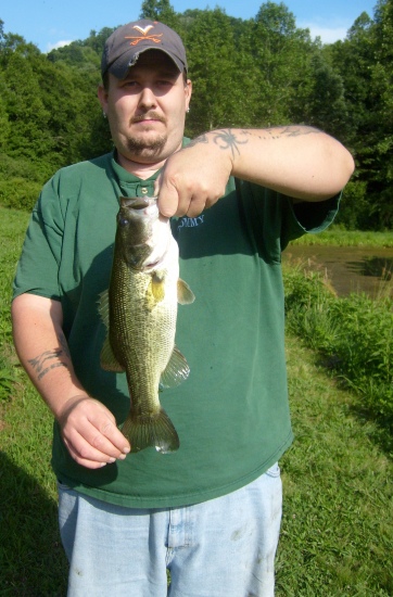 I caught this fish at a local lake using a Berkley Bungee worm(Pumpkinseed).