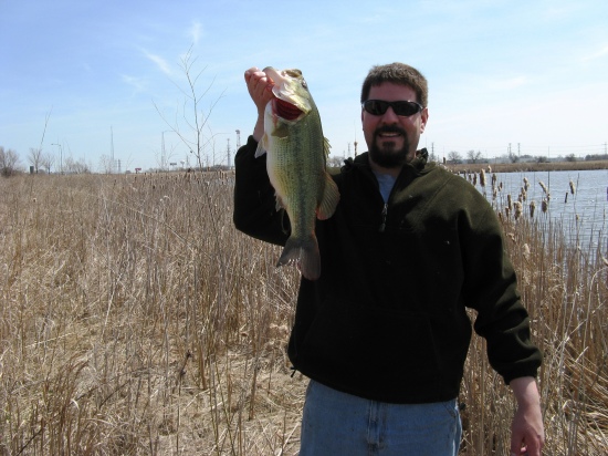 5 lbs 1 ounce caught early spring on a XPS super shallow crank bait (chart.shad #44) my personal favorite lure.