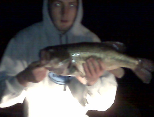 5lb 9oz bass caught at fishtrap lake KY