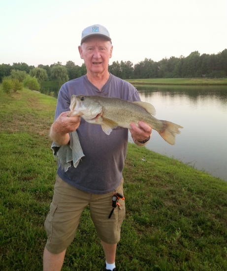 A 5lb plus Bass caught on a Junebug Speed Worm TX rigged. At a local pond here in Central NJ. Got 6 others that were from 2lb to 5ld.My 10yr old G-Son caught 5 Bass Wacky and Caroling rigs. Fun-Fun Good Fishing Fran