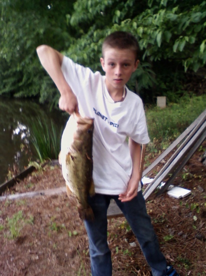 I live in hanover county VA and caught this fish in a lake called camble lake it was 9.8 pounds. i caught it usng your bill dance quantum bait-caster with 10 pound line and your heddon surface lure.