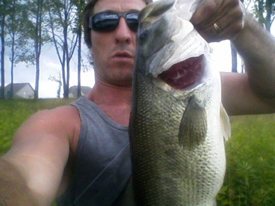 This is another lunch time catch.  As often as I can, I go fishing and this is the reason why.  You never know when your going to catch a big one, every time you cast, is another cast at a chance.  I caught this one on my 3rd made homemade favorite, which was 1 of 3 big ones caught that day.